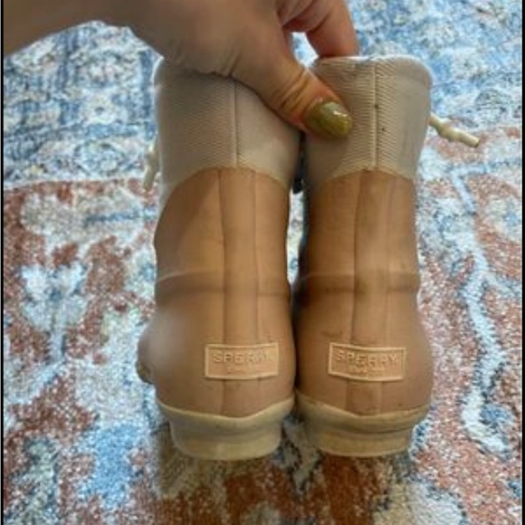 Sperry Cream and Pink Boots - Picture 4 of 5